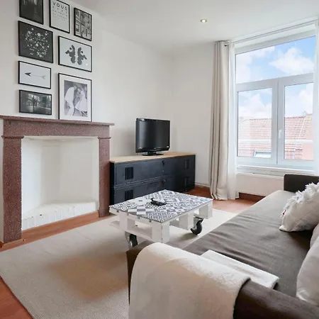 Le Charme De L'ancien Dans Le Centre De Lille. Apartman Lille