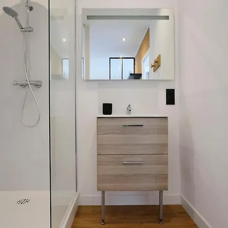 Le Charme De L'ancien Dans Le Centre De Lille. Apartman